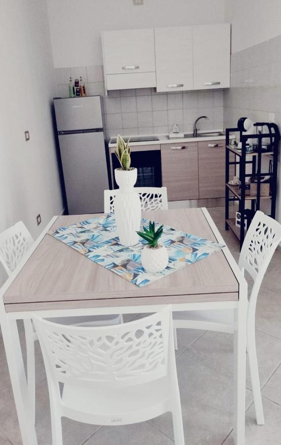 לינה וארוחת בוקר בארי Lovin Puglia Vacation מראה חיצוני תמונה